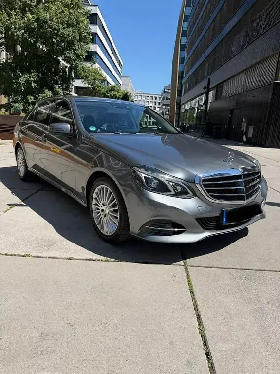 Gebraucht Mercedes E350 258 PS (189 kW) 2016 Silber Limousine