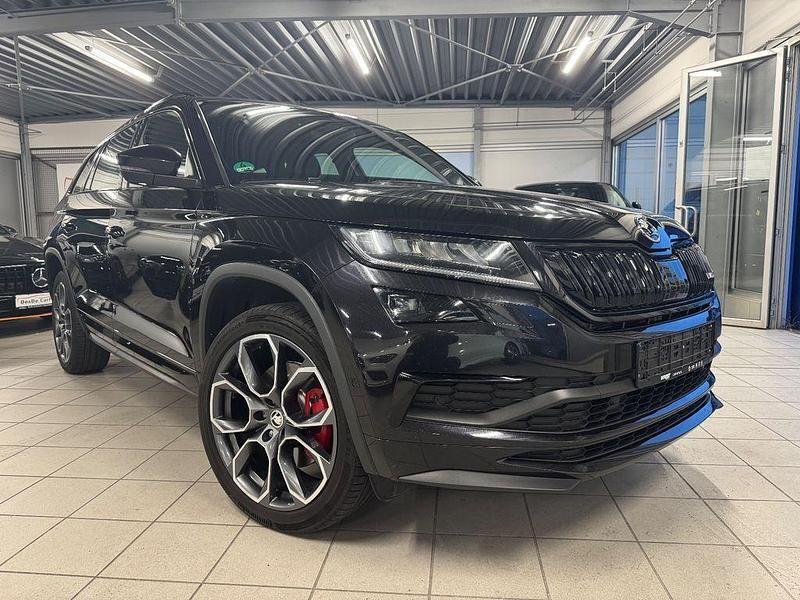 Schwarzmagic perleffekt Gebraucht 2019 Skoda Kodiaq RS SUV | 31.990 € (Fairer Preis) - Bild 1/4