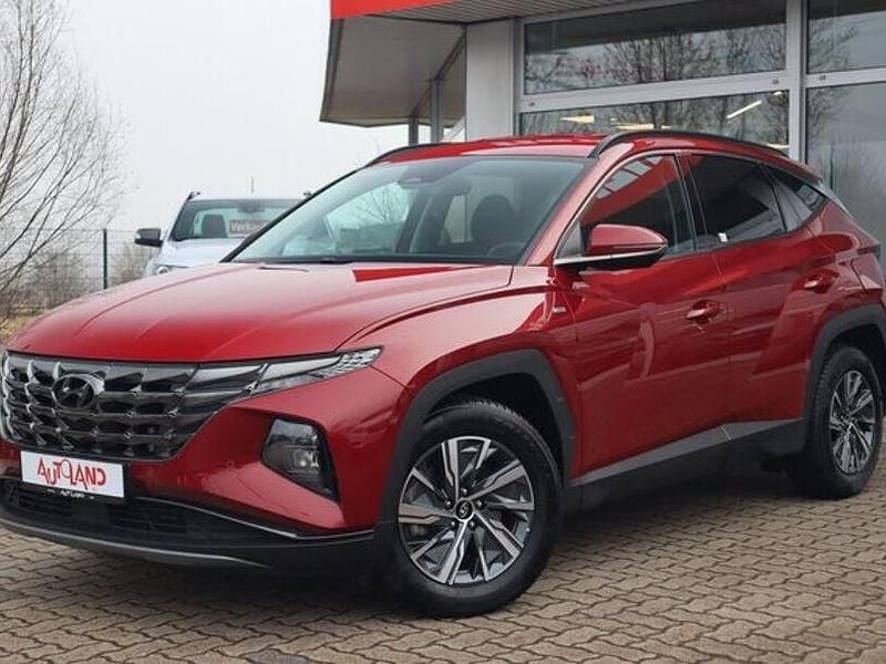 Gebraucht Hyundai Tucson 150 PS (110 kW) 2024 Rot SUV