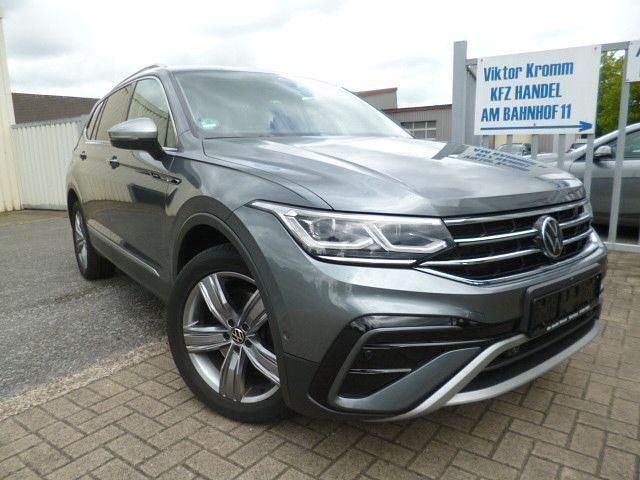 Grau Gebraucht 2022 VW Tiguan Allspace Elegance SUV | 23.500 € (Fairer Preis) - Bild 1/4