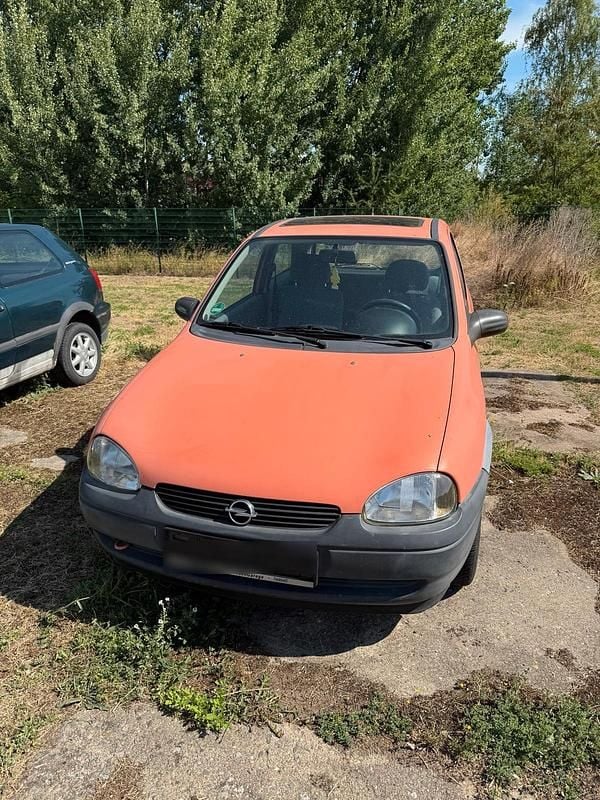Orange Gebraucht 1998 Opel Corsa Kleinwagen | 250 € (Superpreis) - Bild 1/4