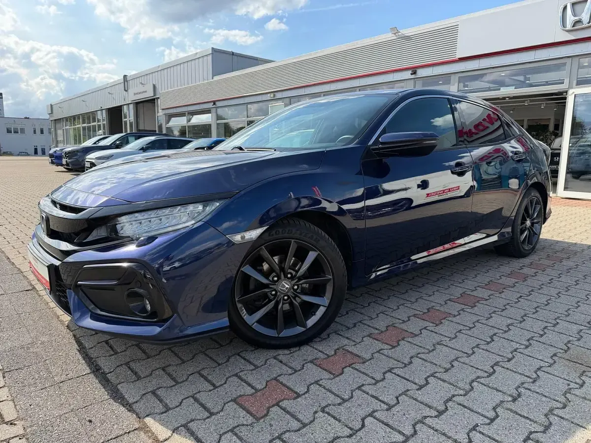 Gebraucht Honda Civic Elegance 126 PS (92 kW) 2022 Obsidian blue p Limousine