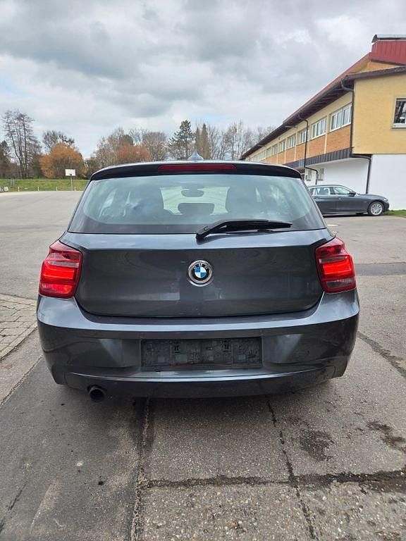 Gebraucht BMW 116 136 PS (100 kW) 2012 Grau Kleinwagen