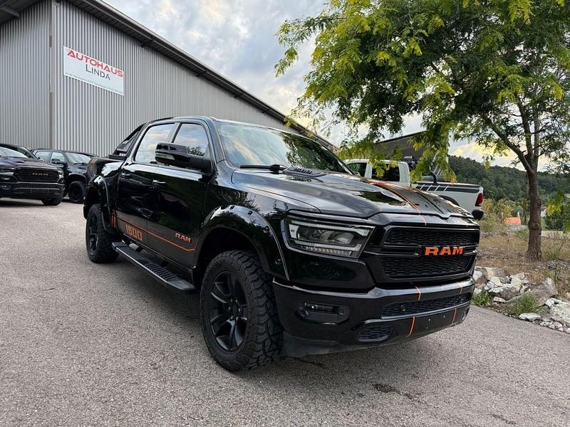 Gebraucht Dodge Ram 401 PS (294 kW) 2021 Schwarz Pickup