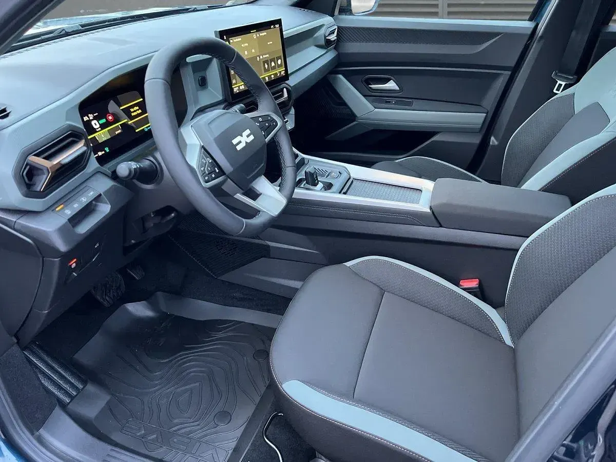Neu Dacia Bigster Extreme 158 PS (116 kW) 2026 Indigoblau SUV