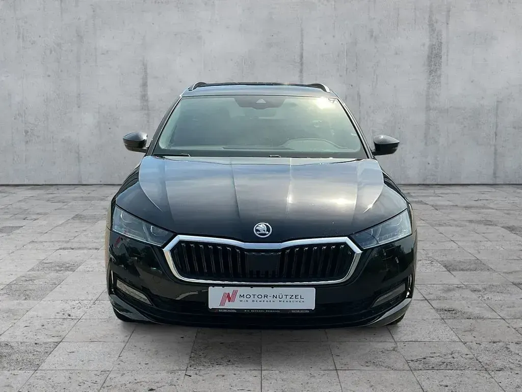 Gebraucht Skoda Octavia Ambition 204 PS (150 kW) 2023 Schwarzmagic perleffekt Kombi