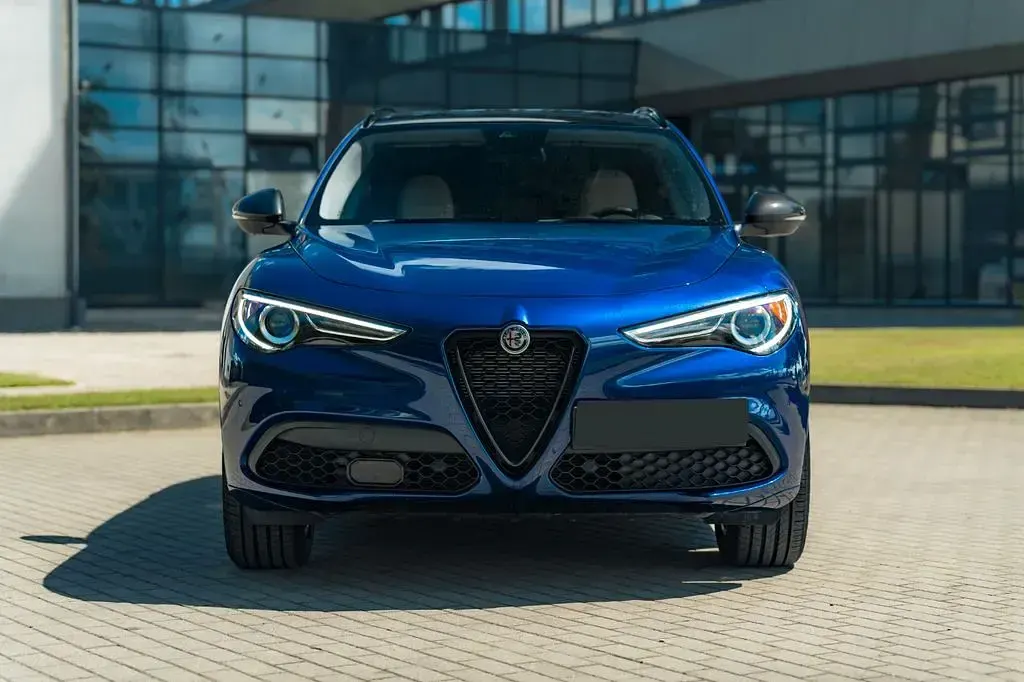 Gebraucht Alfa Romeo Stelvio 280 PS (205 kW) 2021 Blau SUV