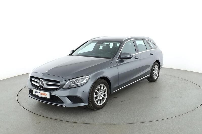 Grau Gebraucht 2020 Mercedes C200 Avantgarde Kombi | 25.240 € (Fairer Preis) - Bild 1/3