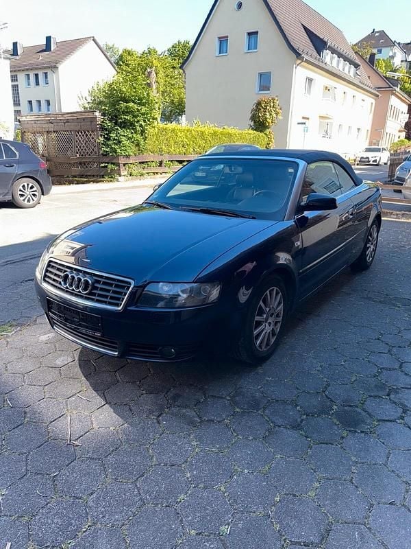 Blau Gebraucht 2004 Audi A4 Cabriolet Cabrio | 4.300 € (Fairer Preis) - Bild 1/4