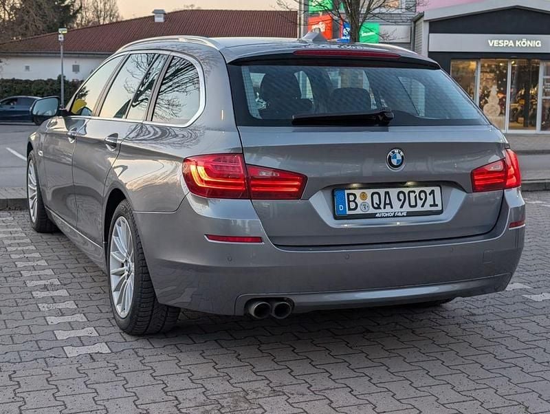 Gebraucht BMW 528 245 PS (180 kW) 2016 Grau Kombi