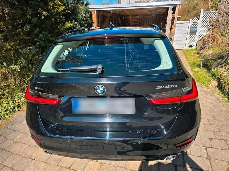 Gebraucht BMW 330e 292 PS (214 kW) 2020 Schwarz Kombi