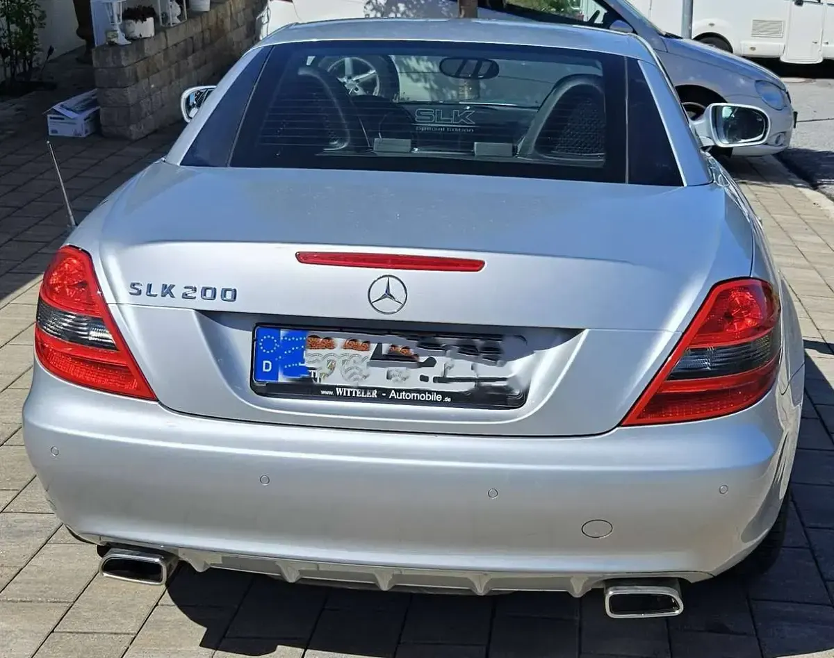 Gebraucht Mercedes SLK200 Edition 184 PS (135 kW) 2010 Silber Cabrio