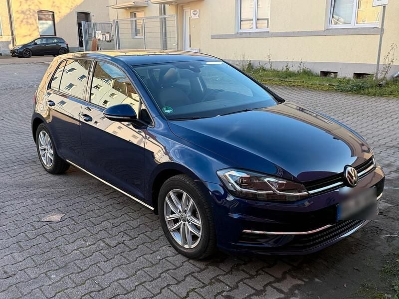 Gebraucht VW Golf VII 150 PS (110 kW) 2019 Blau Limousine