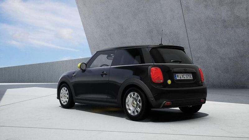 Gebraucht Mini Cooper SE 135 kW (184 PS) 2021 Schwarz Kleinwagen