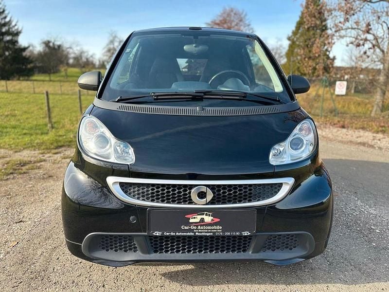 Schwarz Gebraucht 2013 Smart ForTwo Cabrio Cabrio | 6.499 € (Fairer Preis) - Bild 1/4