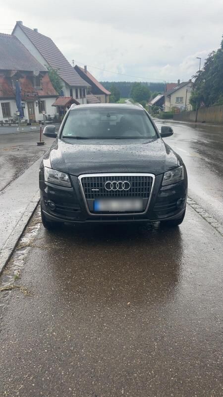 Schwarz Gebraucht 2011 Audi Q5 Comfort SUV | 8.500 € - Bild 1/4