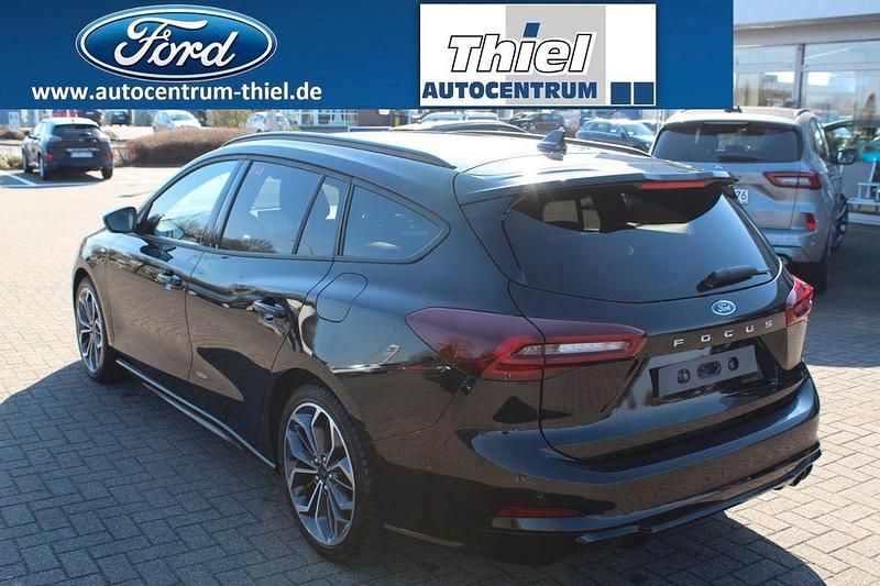 Gebraucht Ford Focus ST-Line X 155 PS (114 kW) 2025 Schwarz Limousine