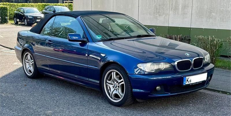Blau Gebraucht 2005 BMW 318 Cabriolet Sport Line Cabrio | 5.999 € (Fairer Preis) - Bild 1/4