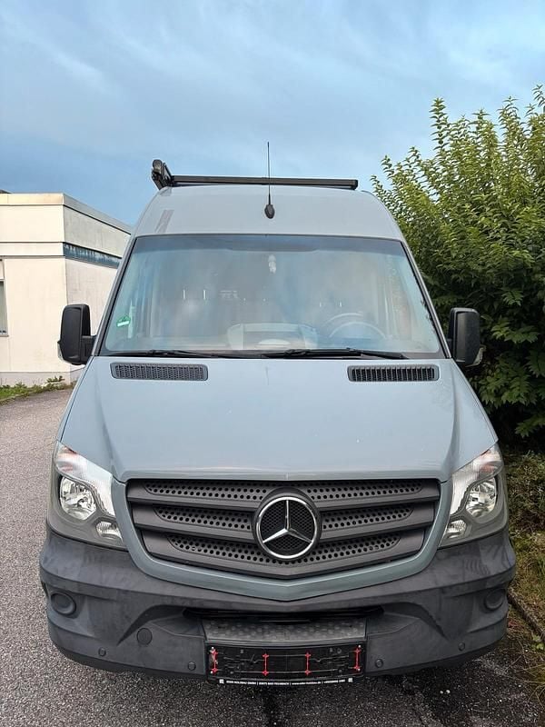 Grau Gebraucht 2017 Mercedes Sprinter Van | 29.999 € - Bild 1/4