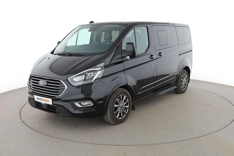 Käytetty Ford Tourneo Titanium X 185 HP (136 kW) 2021 Tila-auto