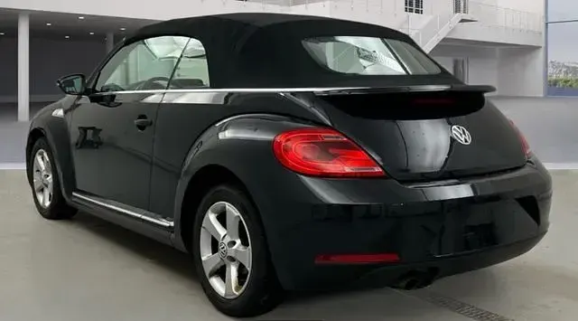 Gebraucht VW Beetle Cabriolet Design 160 PS (117 kW) 2014 Schwarz (schwarz) Cabrio
