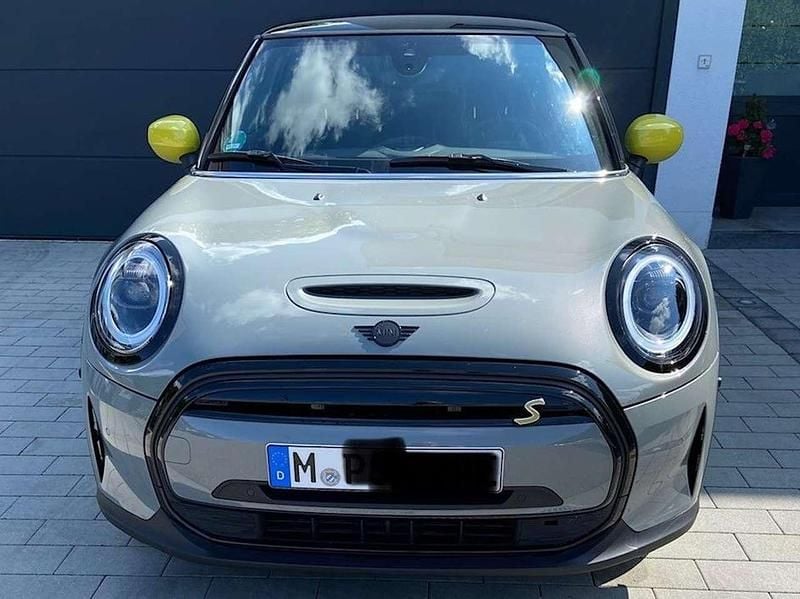 Gebraucht Mini Cooper SE 135 kW (184 PS) 2022 Grau Kleinwagen