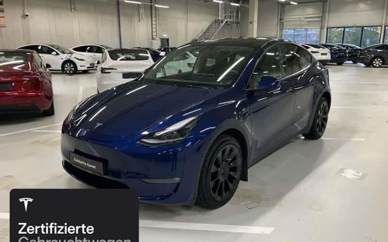 Blau Gebraucht 2022 Tesla Model Y SUV | 31.600 € (Guter Preis) - Bild 1/4