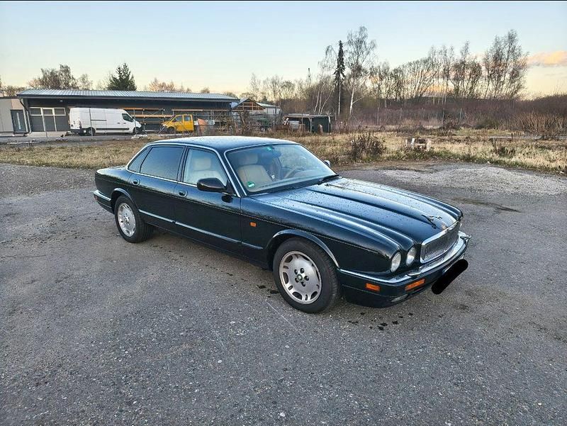 Gebraucht Jaguar XJ Executive 211 PS (155 kW) 1997 Schwarz Limousine