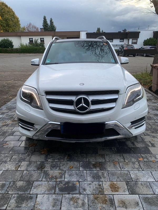 Weiß Gebraucht 2015 Mercedes GLK220 SUV | 13.500 € (Fairer Preis) - Bild 1/4