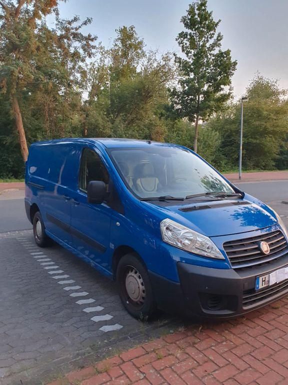 Gebraucht Fiat Scudo 120 PS (88 kW) 2008 Blau Van