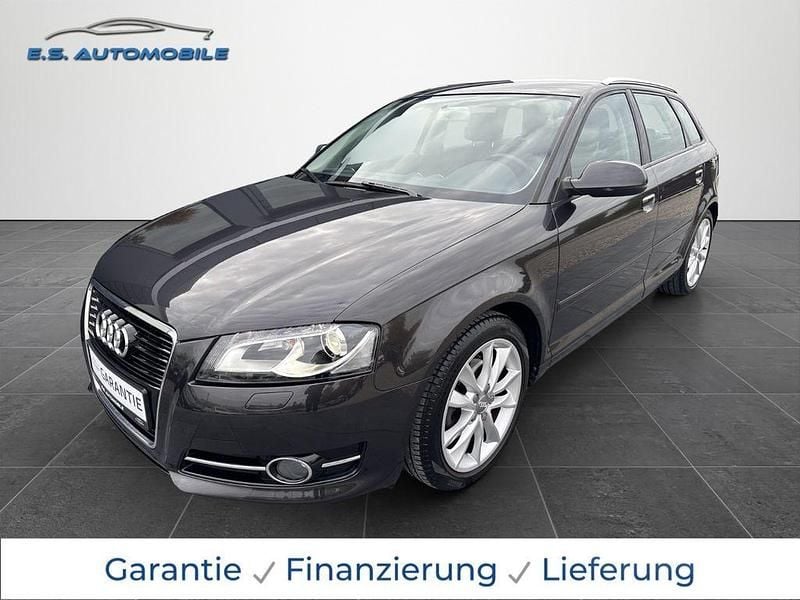Grau Gebraucht 2011 Audi A3 Sport Limousine | 7.700 € (Fairer Preis) - Bild 1/4