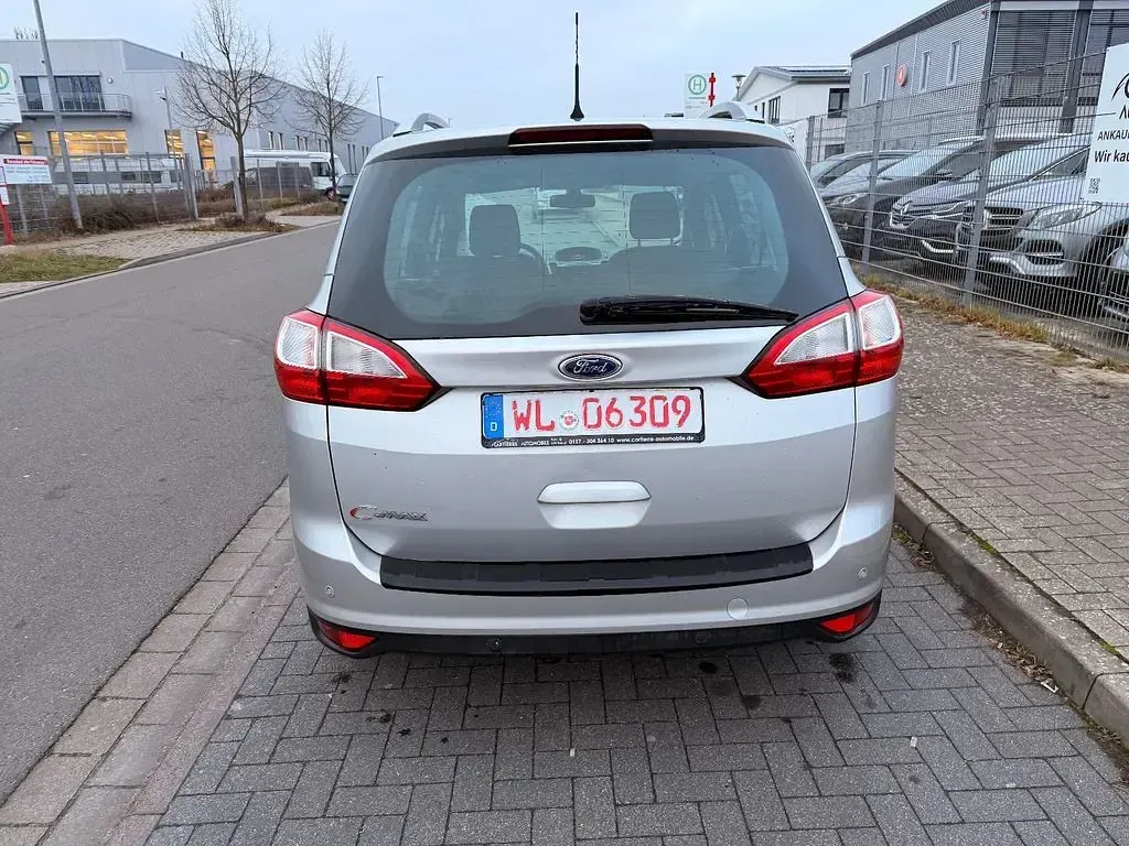 Gebraucht Ford Grand C-Max Trend 116 PS (85 kW) 2011 Silber Van / Kleinbus