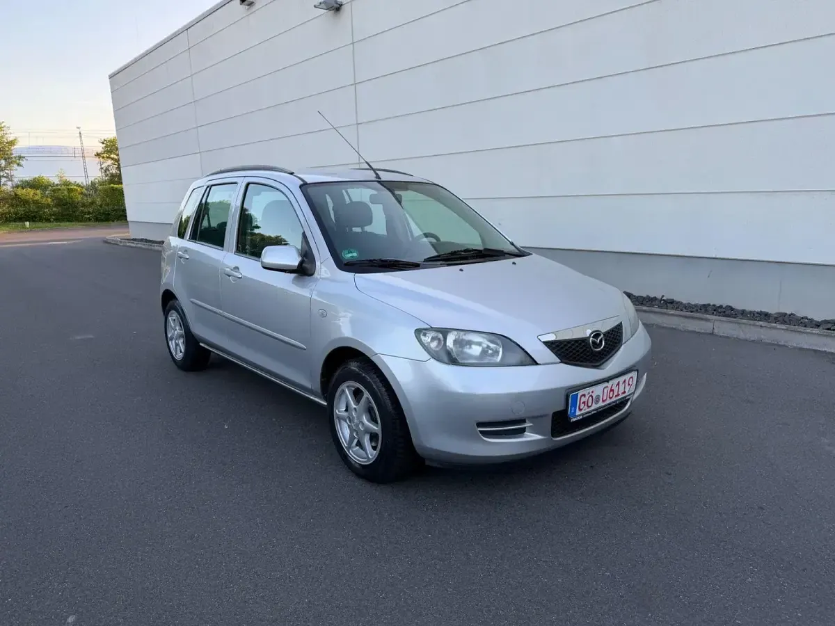Gebraucht Mazda 2 80 PS (58 kW) 2005 Silber Kleinwagen
