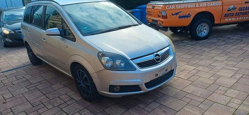 Gold Gebraucht 2007 Opel Zafira Edition Van / Kleinbus | 650 € (Superpreis) - Bild 1/4