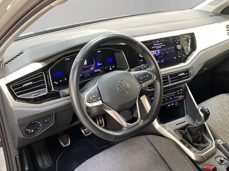 Gebraucht VW Polo Move 80 PS (58 kW) 2023 Ascot grey Kleinwagen