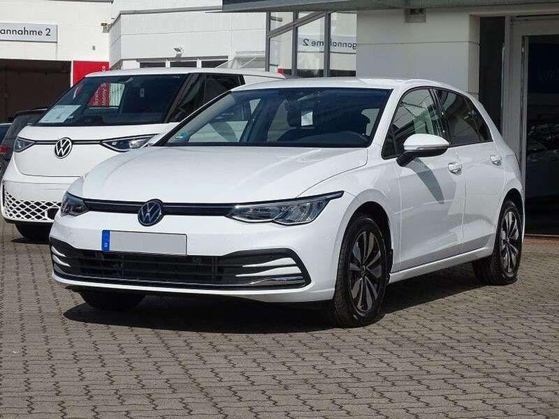 Pure white Gebraucht 2024 VW Golf VIII Move Limousine | 24.400 € (Guter Preis) - Bild 1/4