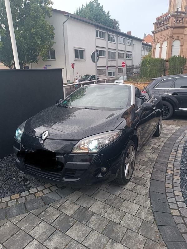 Schwarz Gebraucht 2014 Renault Mégane Cabriolet Cabrio | 3.199 € (Fairer Preis) - Bild 1/4