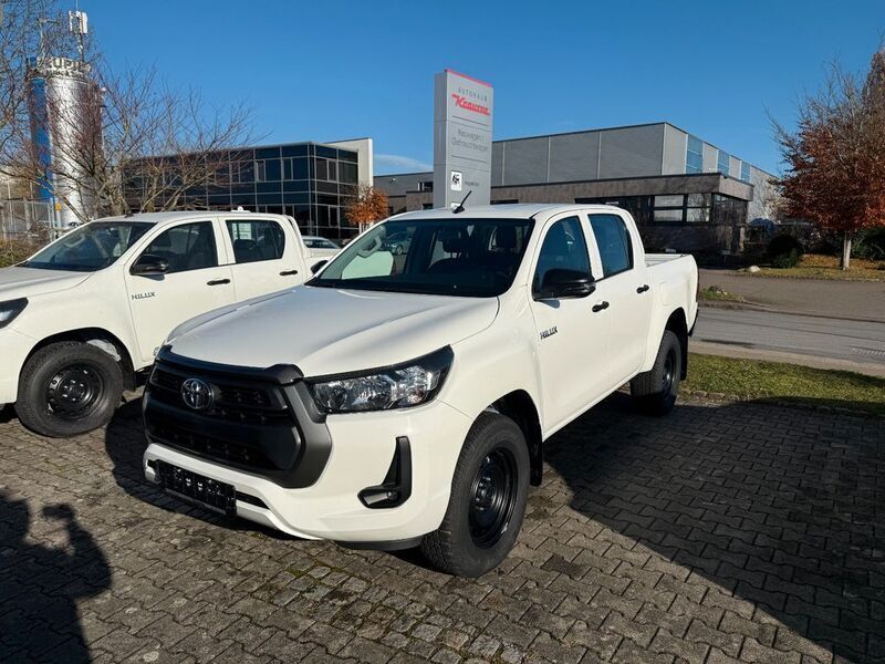 040 schneeweiß Neu 2024 Toyota HiLux Abholung | 39.990 € (Guter Preis) - Bild 1/4