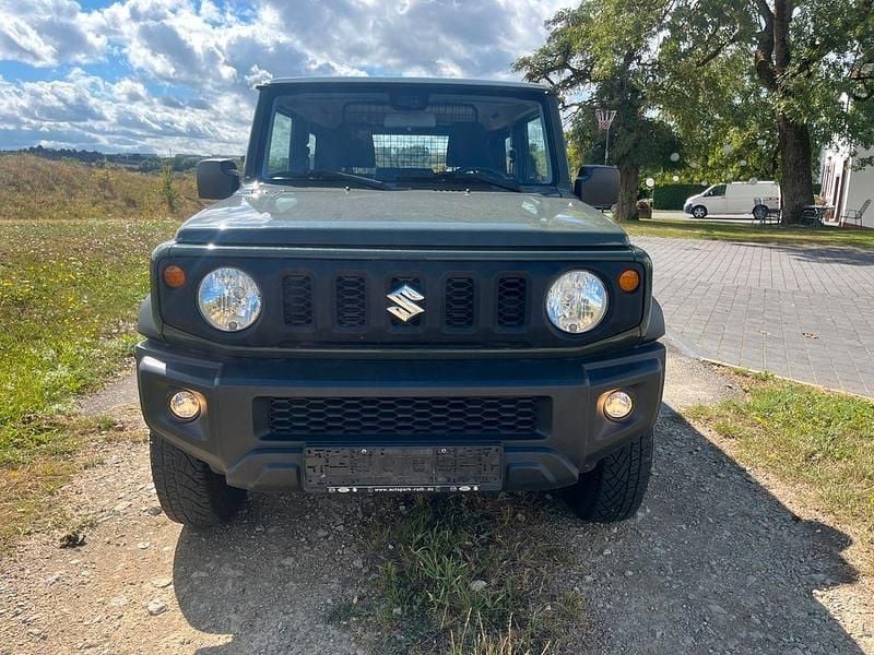 Grün Gebraucht 2019 Suzuki Jimny Comfort SUV | 27.900 € (Guter Preis) - Bild 1/4