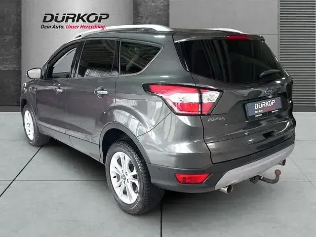 Gebraucht Ford Kuga Titanium 175 PS (128 kW) 2019 Magneticgrau (metallic) (metallic) SUV