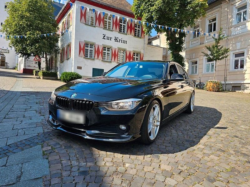 Schwarz Gebraucht 2014 BMW 318 Performance Limousine | 12.099 € (Fairer Preis) - Bild 1/4