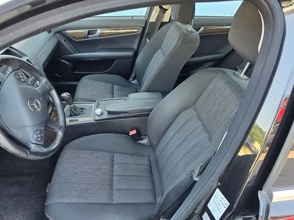 Gebraucht Mercedes C300 231 PS (169 kW) 2010 Schwarz Limousine