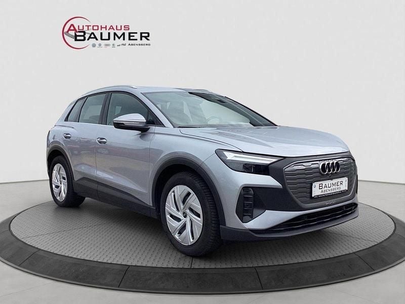 Gebraucht Audi Q4 e-tron Basis 150 kW (204 PS) 2023 Silber SUV
