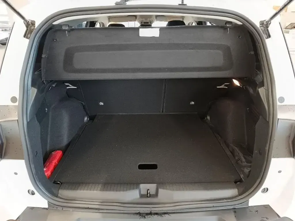 Gebraucht Opel Frontera 136 PS (100 kW) 2025 Weiß SUV
