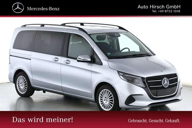 Hightechsilber Gebraucht 2024 Mercedes V220 Style Van / Kleinbus | 63.950 € - Bild 1/4