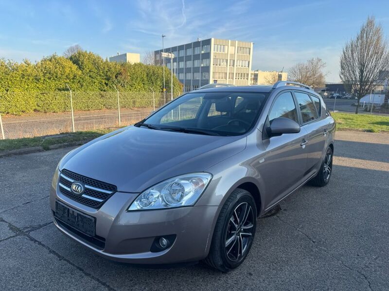 Braun Gebraucht 2008 Kia Ceed EX Kombi | 5.000 € (Guter Preis) - Bild 1/4