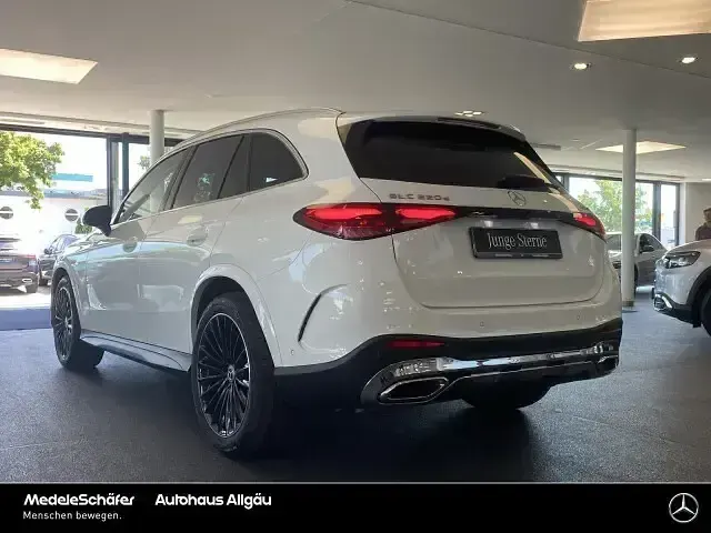 Gebraucht Mercedes GLC220 AMG 197 PS (144 kW) 2025 Weiß SUV