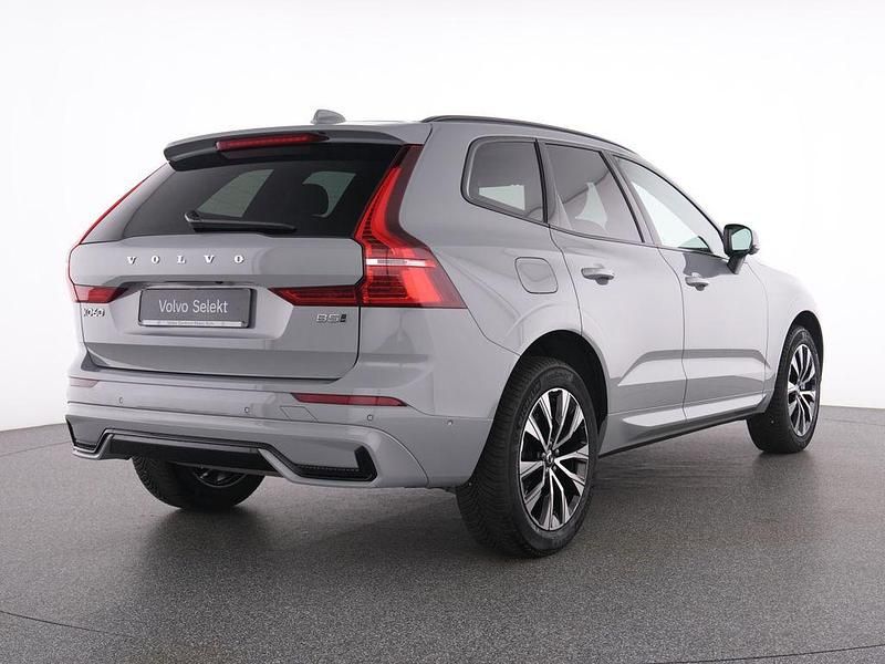 Gebraucht Volvo XC60 Plus 250 PS (183 kW) 2024 Vapour grey / metallic SUV