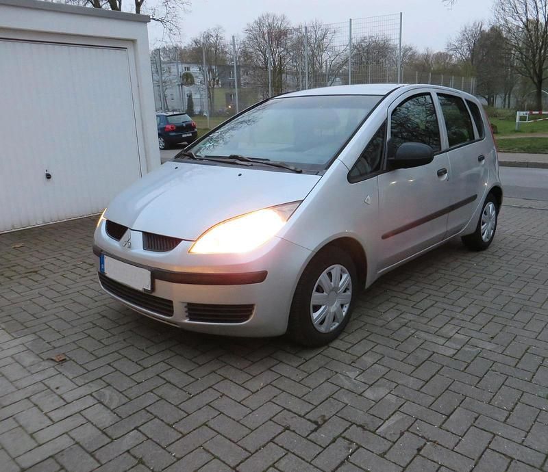 Silber Gebraucht 2005 Mitsubishi Colt Kleinwagen | 1.300 € (Fairer Preis) - Bild 1/4