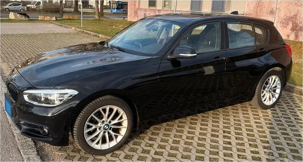 Gebraucht BMW 118 Sport Line 150 PS (110 kW) 2017 Schwarz Kleinwagen